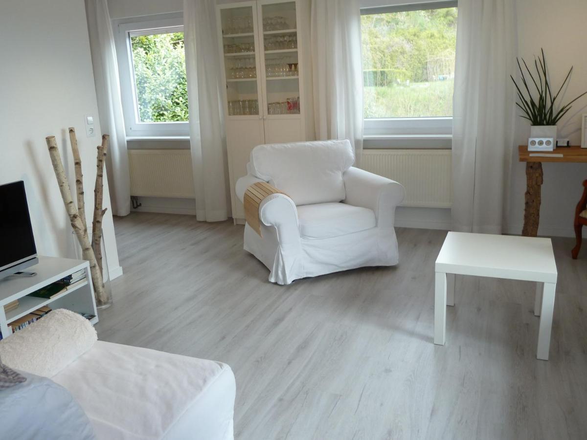 Helle 70 Qm Ferienwohnung Mit Herrlichem Blick Teningen Dış mekan fotoğraf